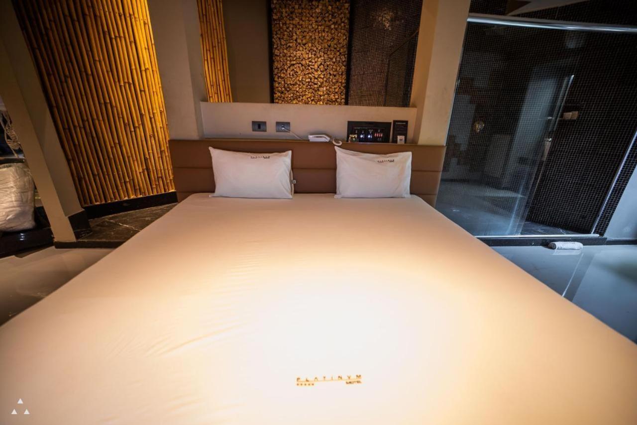 Motel Platinum 隆德里纳 外观 照片